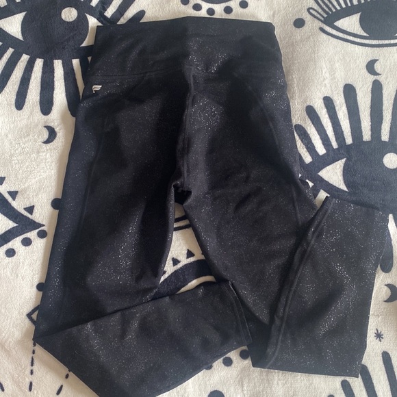 Black with sparkle pattern size Small powerhold leggings Fabletics - Picture 3 of 3